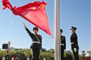 升国旗图片(看图写话升国旗图片)