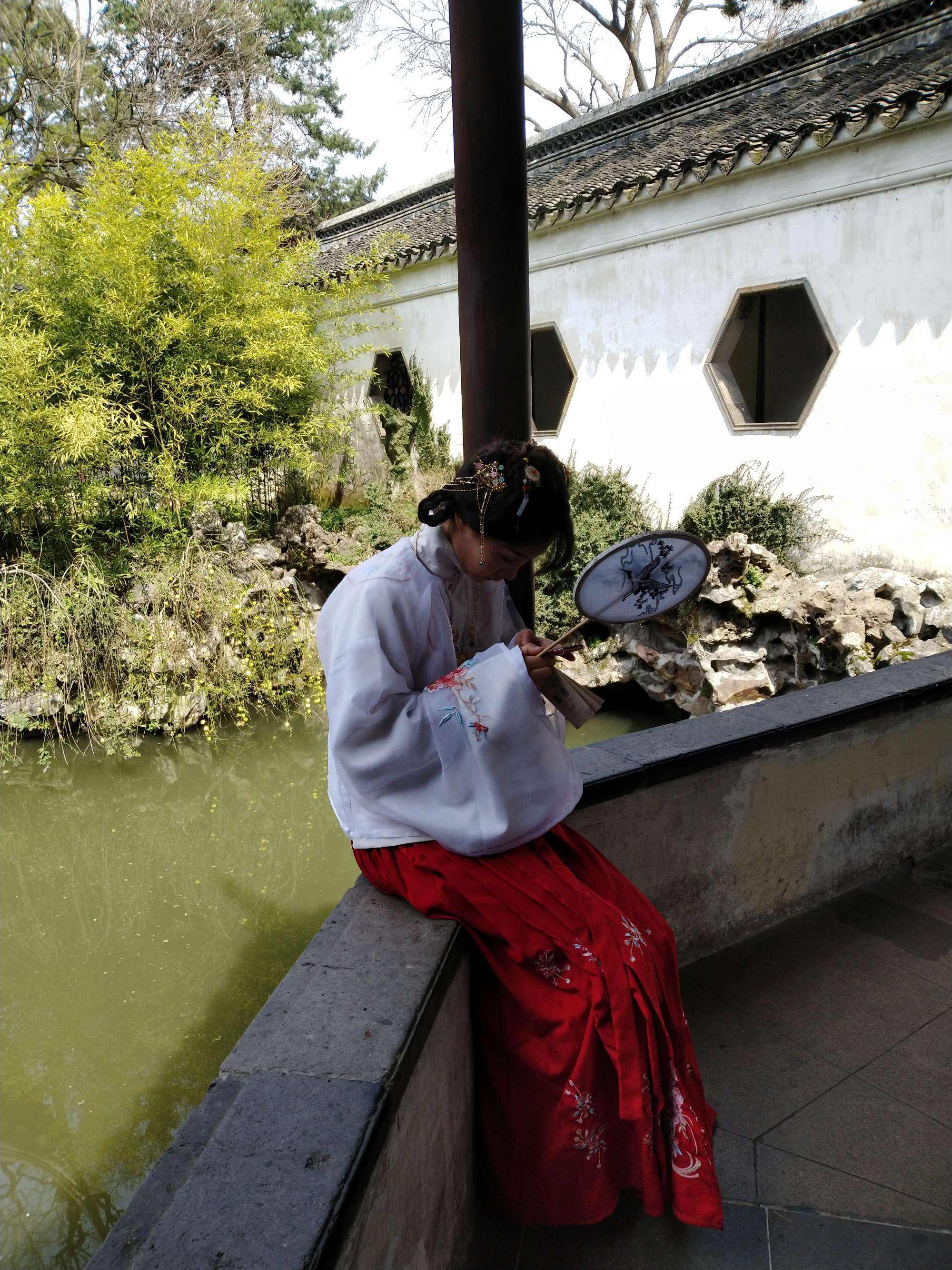 苏杭美女(怎么形容苏杭美女)