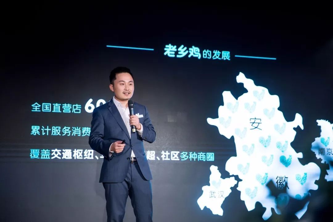 束小龙(释小龙的老婆)