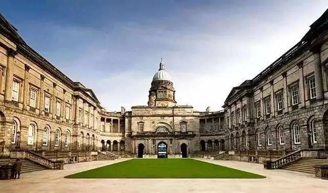 世界上第一所大学(世界上第一所大学是什么学校)