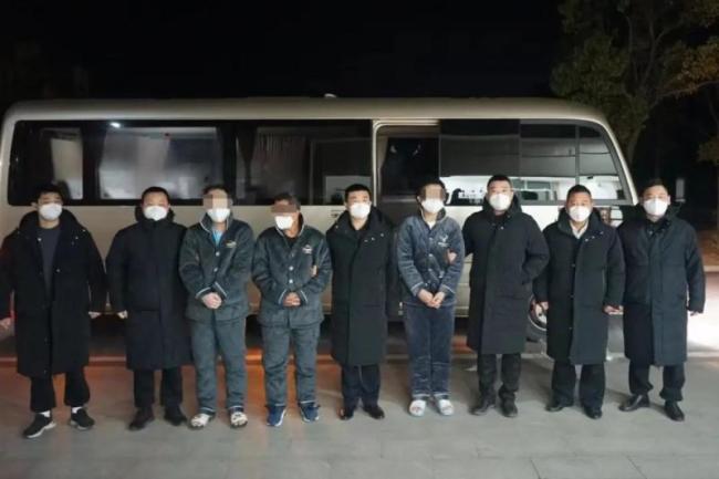 手机赌钱游戏的简单介绍