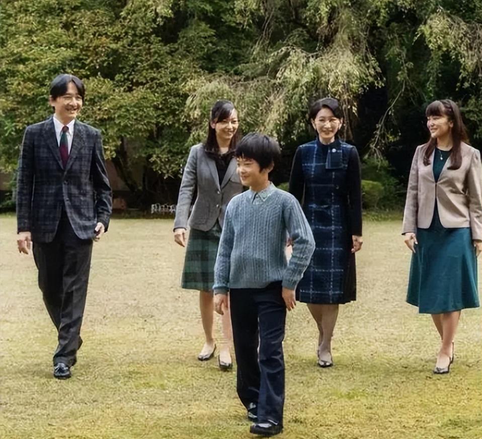 四个不平凡的少年(四个不平凡的少年电影优酷)