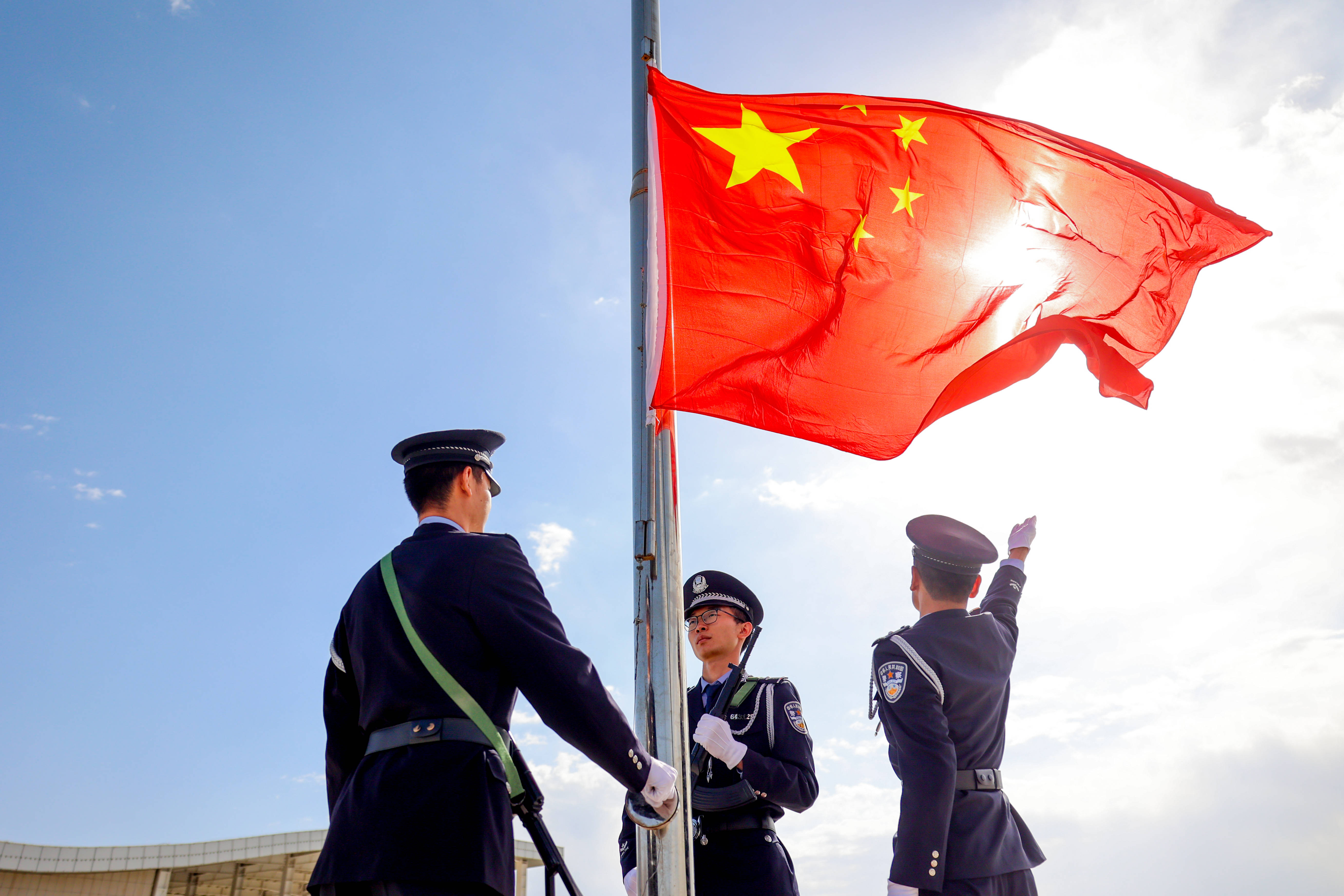 升国旗图片(看图写话升国旗图片)