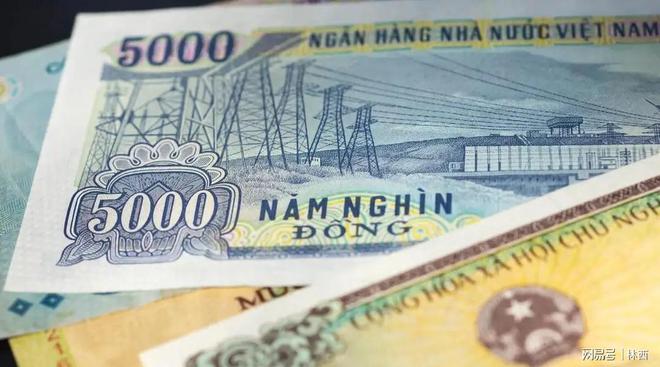 泰铢兑换美元(10000泰铢泰国玩5天够吗)