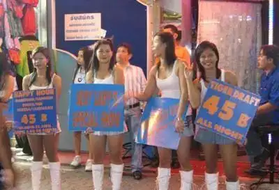 泰国转人民币吗(在泰国人民币怎么换泰铢)