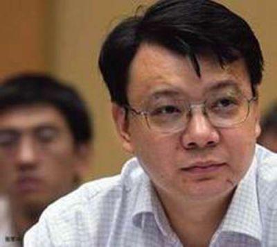 唐万新(唐万新判多久)